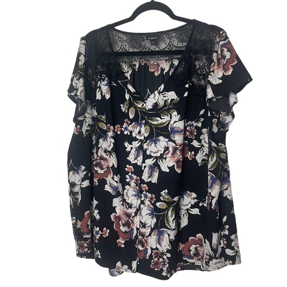 Torrid Black Floral Button Up Short Sleeve Blouse Size 1X - Picture 3 of 9